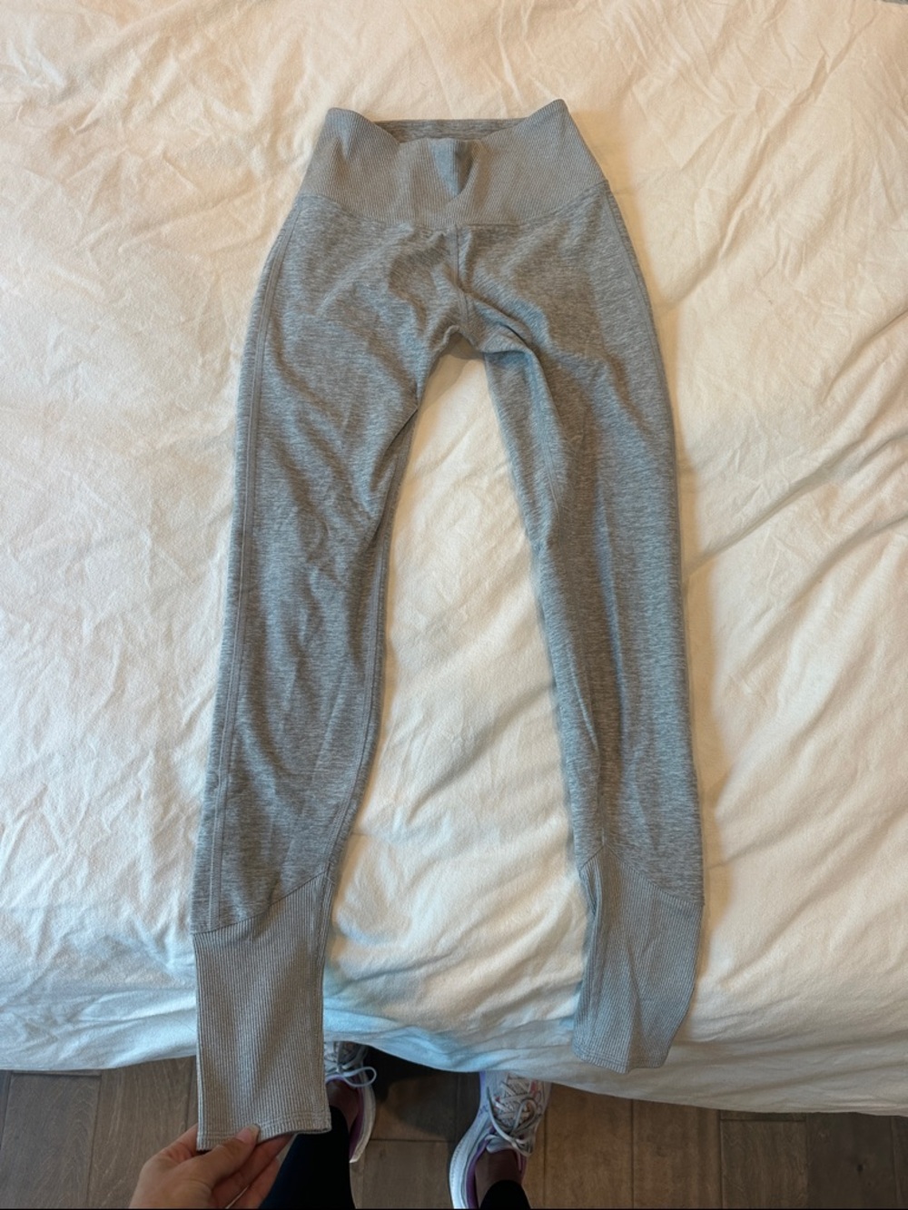 ALO womans' Grey Seamless Leggings - Comfortable Everyday Bottoms